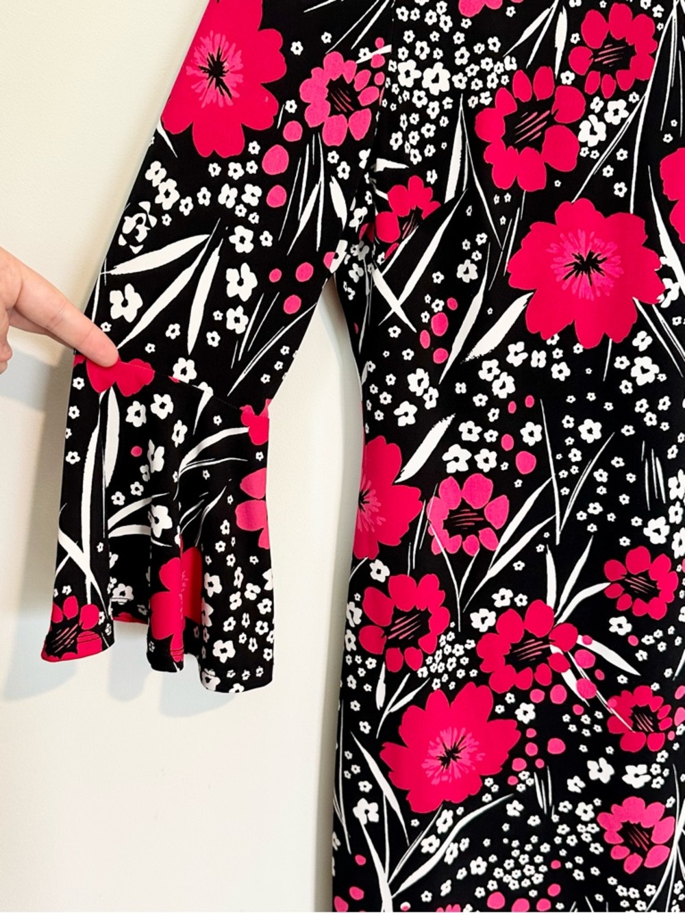 Tommy Hilfiger Black Dress with Hot Pink & White Floral Print and Bell Sleeves - Picture 6 of 8